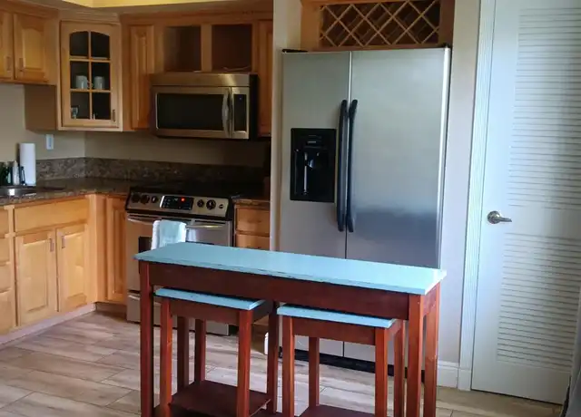 Property at 924 SE 2nd St #11, Fort Lauderdale, FL, 33301, 1 bed, 1 bath, [object Object]