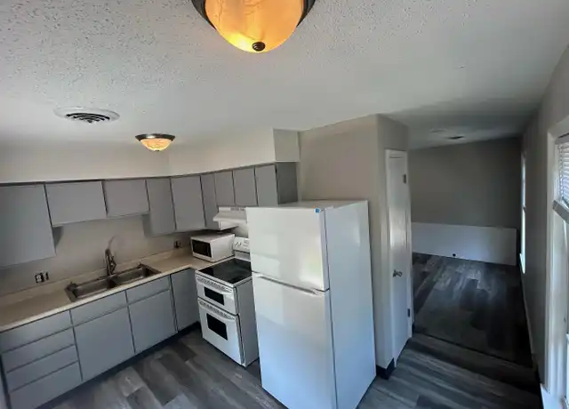 Property at 103 E Sangamon St Unit 4, Fisher, IL, 61843, 2 beds, 1 bath, [object Object]