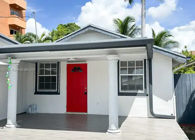 Property at 3019 SW 25th St Unit B, Miami, FL, 33133, 2 beds, 1 bath, [object Object]
