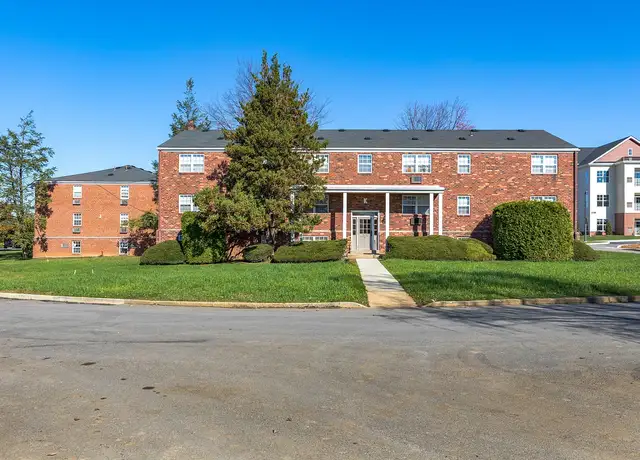 Photo of 2104 Westgate Dr, Bethlehem, PA 18017