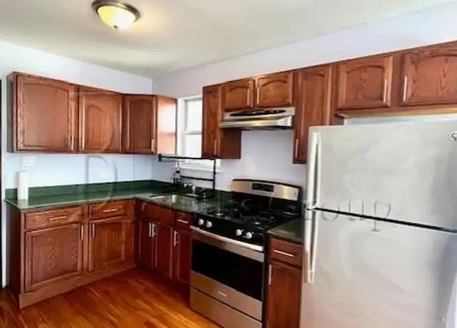 Property at 46-04 25th Ave Unit 1, Long Island City, NY, 11103, 10 beds, 1 bath, [object Object]