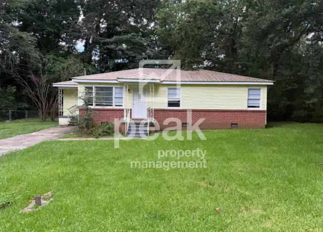 Property at 121 26th Ave NW, Center Point, AL, 35215, 3 beds, 1.5 baths, [object Object]