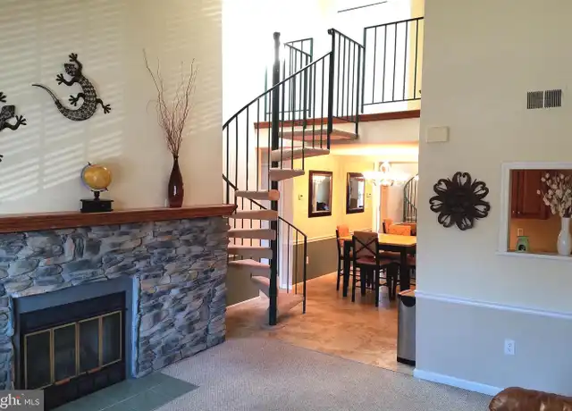 Property at 12316 Wadsworth Way #3, Woodbridge, VA, 22192, 2 beds, 2 baths, [object Object]