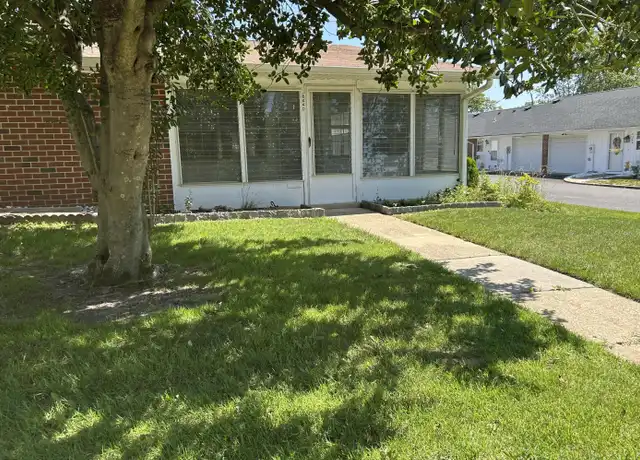 Property at 844D Inverness Ct, Lakewood, NJ, 08701, 2 beds, 1 bath, [object Object]