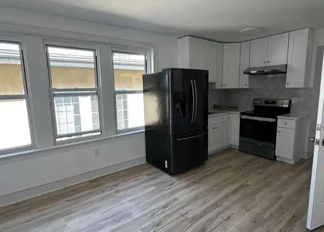 Property at 435 W Girard Ave Unit 3, Philadelphia, PA, 19123, 2 beds, 2 baths, [object Object]