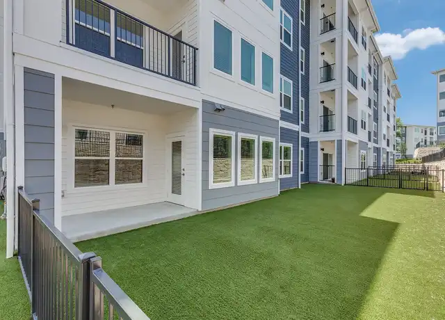 Property at Ivy Heights - 7013 E William Cannon Dr, Austin, TX, 78744, 1-3 bed, 1-2 bath, [object Object]