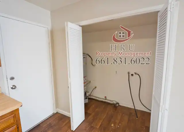 Property at 827 33rd St Unit A, Bakersfield, CA, 93301, 2 beds, 1 bath, [object Object]