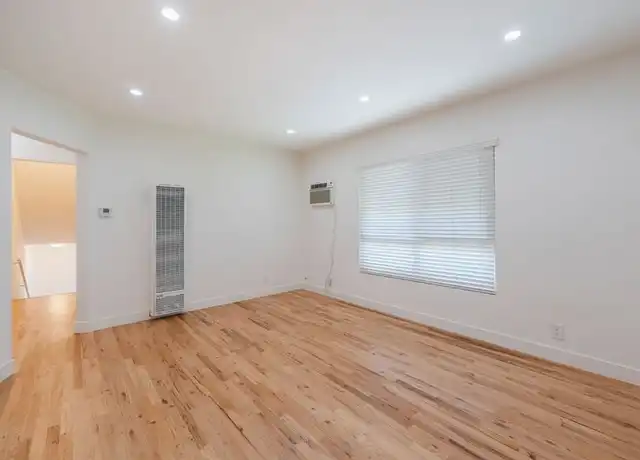Property at 4727 Lincoln Ave Unit 4727, Highland Park, CA, 90042, 2 beds, 1 bath, [object Object]