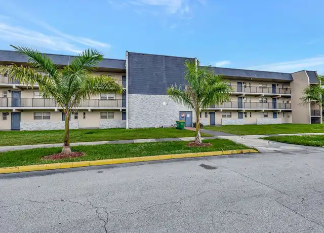 Property at 7820 Colony Cir S #109, Tamarac, FL, 33321, 2 beds, 2 baths, [object Object]