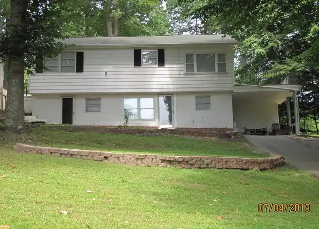 Property at 7233 Lakeshore Dr, Quinton, VA, 23141, 5 beds, 2 baths, [object Object]