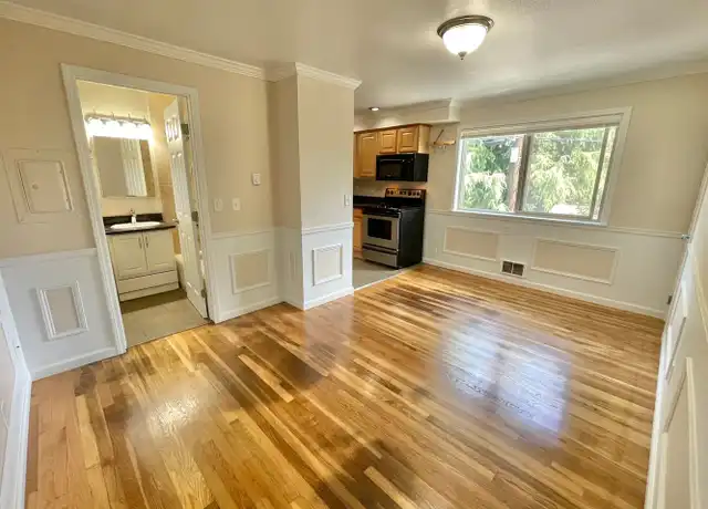Property at 7526 24th Ave NW #4, Seattle, WA, 98117, 1 bed, 1 bath, [object Object]