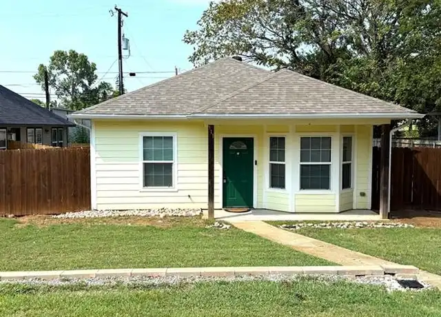 Property at 311 E Shepherd St, Denison, TX, 75021, 3 beds, 2 baths, [object Object]