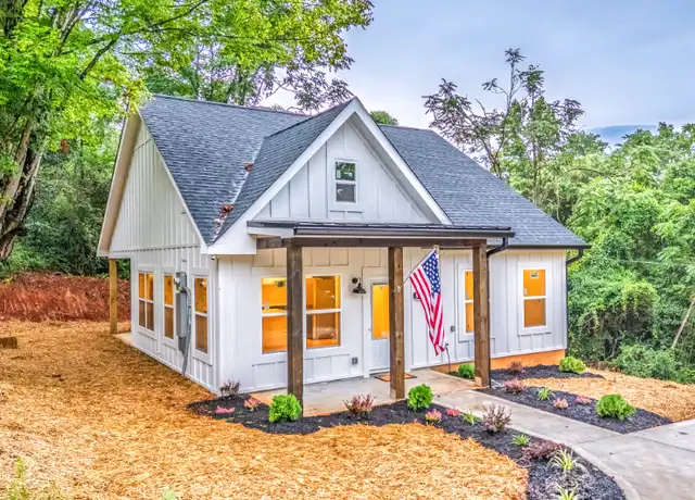 Property at 8706 Highland View Rd, Knoxville, TN, 37938, 2 beds, 2 baths, [object Object]