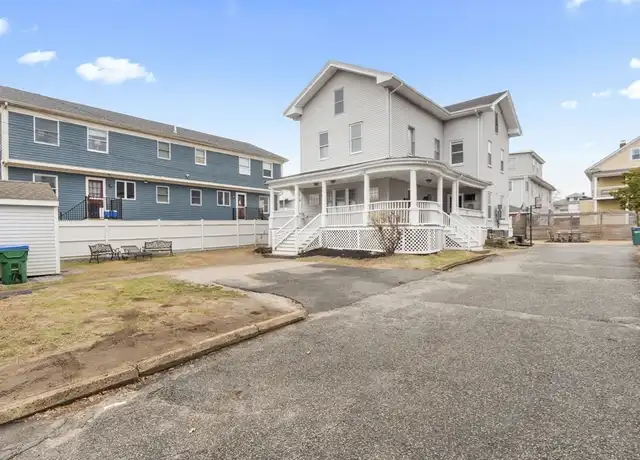 Property at 174 Middlesex Ave Unit 2, Medford, MA, 02155, 4 beds, 2 baths, [object Object]