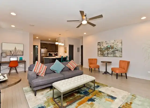 Property at 836 W Wilson Ave, Chicago, IL, 60640, 0 beds, 1 bath, [object Object]
