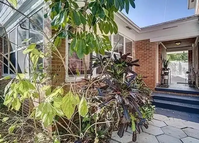 Property at 175 22nd Ave N Unit 1/2, St. Petersburg, FL, 33704, 1 bed, 1 bath, [object Object]