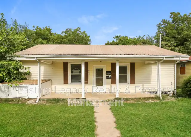 Property at 900 N Graham Ave Unit 200, Winston-Salem, NC, 27101, 2 beds, 1 bath, [object Object]