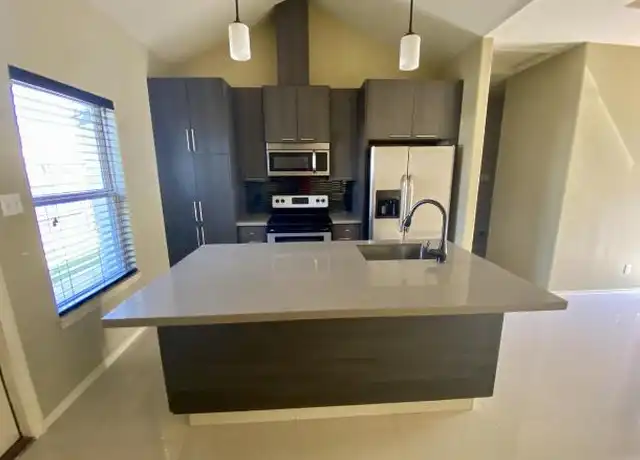 Property at 109 Fig Dr, Edinburg, TX, 78541, 1 bed, 1 bath, [object Object]