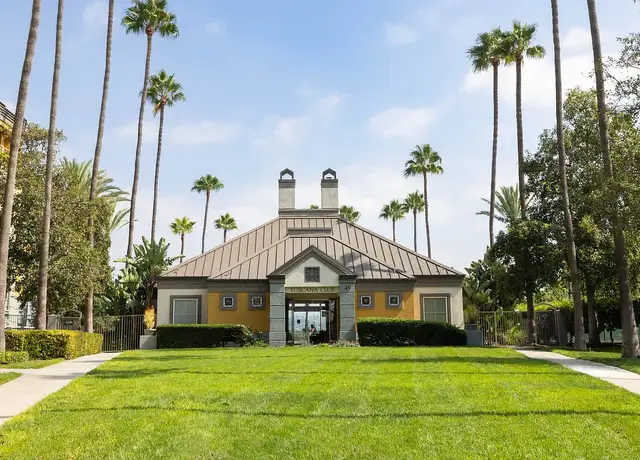 Photo of 35 Via Lucca, Irvine, CA 92612