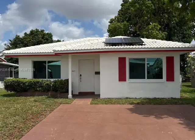 Property at 6807 NW 75th St, Tamarac, FL, 33321, 2 beds, 1 bath, [object Object]