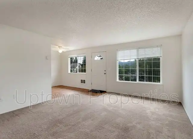 Property at 6808 N Richmond Ave, Portland, OR, 97203, 2 beds, 1 bath, [object Object]