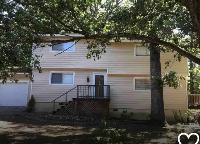 Property at 3620 Burt Dr, Raleigh, NC, 27606, 2 beds, 1.5 baths, [object Object]