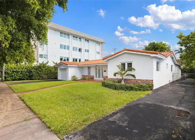 Property at 811 Capri St Unit 1, Coral Gables, FL, 33134, 3 beds, 2 baths, [object Object]