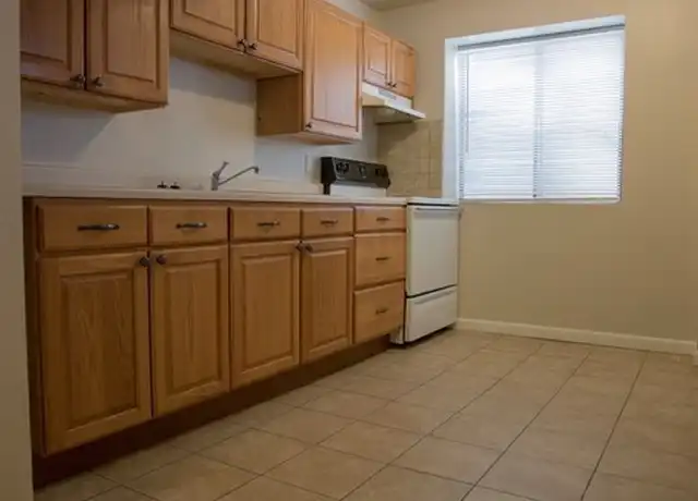 Property at 533 14th Ave Unit 8, Greeley, CO, 80631, 2 beds, 1 bath, [object Object]