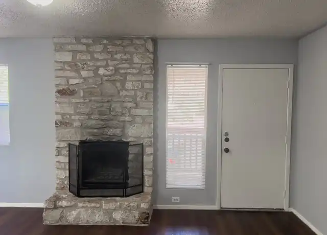 Property at 901 Taulbee Ln Unit D, Austin, TX, 78757, 2 beds, 2 baths, [object Object]