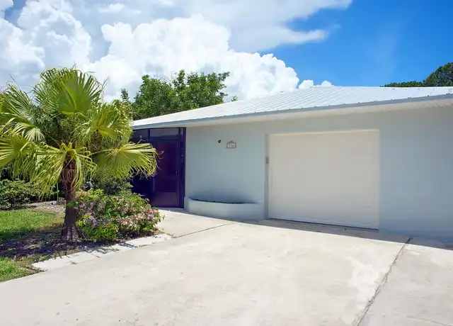 Property at 536 109th Ave N, Naples, FL, 34108, 2 beds, 2 baths, [object Object]