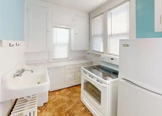 Property at 615 N 5th St Unit 1, Bismarck, ND, 58501, 1 bed, 1 bath, [object Object]