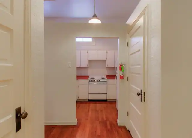 Property at 421 Broadway Blvd SE Unit 5, Albuquerque, NM, 87102, 1 bed, 1 bath, [object Object]