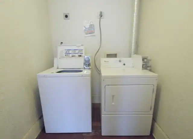 Property at 421 Broadway Blvd SE Unit 5, Albuquerque, NM, 87102, 1 bed, 1 bath, [object Object]