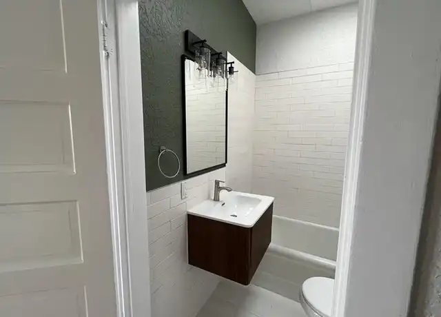 Property at 421 Broadway Blvd SE Unit 5, Albuquerque, NM, 87102, 1 bed, 1 bath, [object Object]