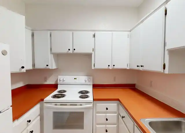 Property at 421 Broadway Blvd SE Unit 9, Albuquerque, NM, 87102, 1 bed, 1 bath, [object Object]