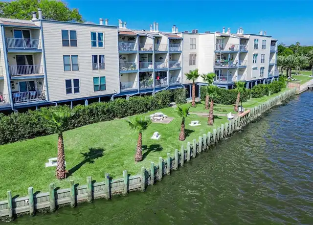Property at 4001 Nasa Pkwy #218, El Lago, TX, 77586, 2 beds, 2 baths, [object Object]