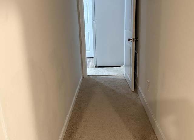 Photo of 102 Munsee Cir, Winchester, VA 22602