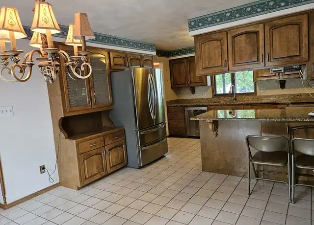 Property at 1407 S Theodore St, Appleton, WI, 54915, 3 beds, 2 baths, [object Object]