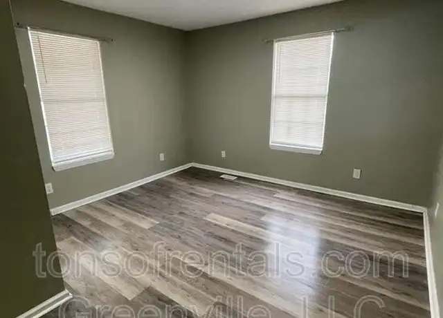 Property at 506 Massachusetts Blvd, Spartanburg, SC, 29306, 2 beds, 2 baths, [object Object]