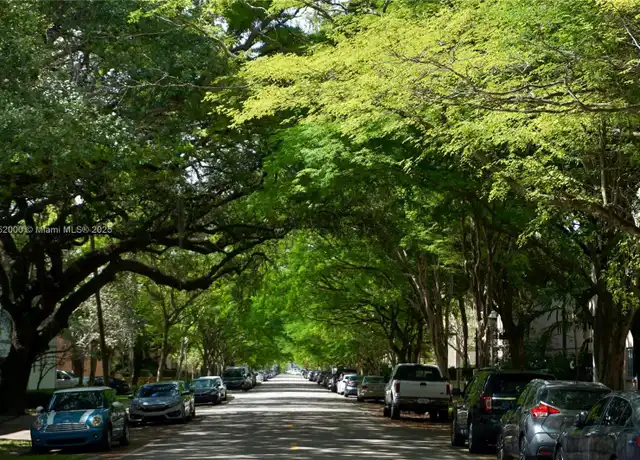 Property at 1014 Salzedo St #203, Coral Gables, FL, 33134, 1 bed, 1 bath, [object Object]
