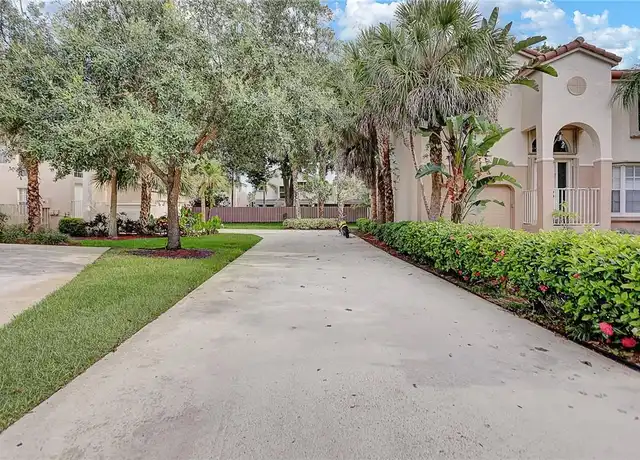 Property at 10932 NW 12th Ct, Plantation, FL, 33322, 3 beds, 2.5 baths, [object Object]