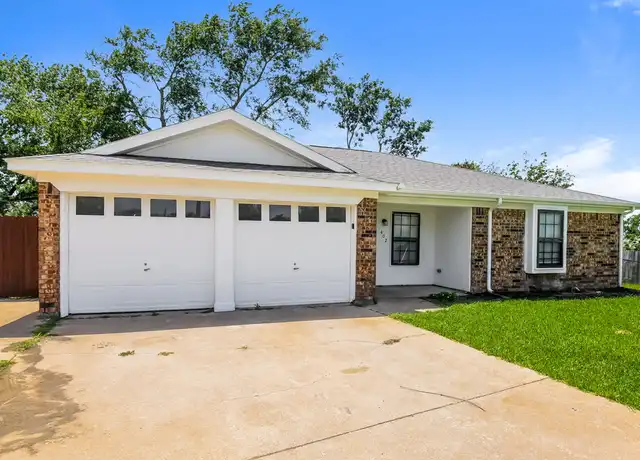 Property at 402 Sunnyview Ct, Mansfield, TX, 76063, 3 beds, 2 baths, [object Object]