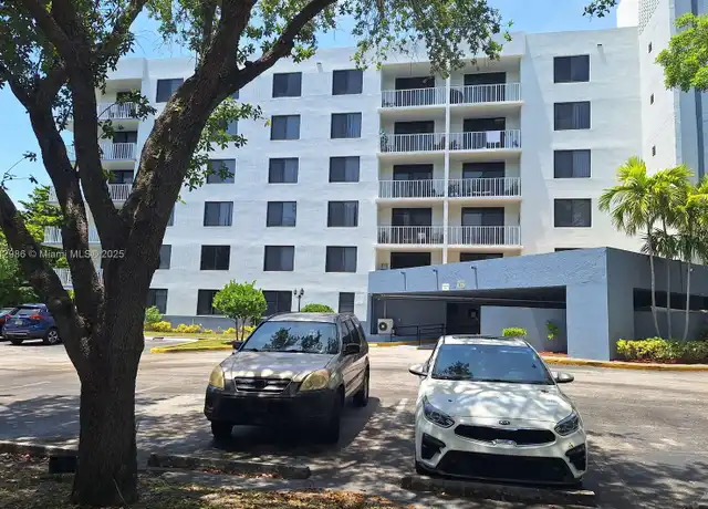 Property at 901 Hillcrest Dr #415, Hollywood, FL, 33021, 2 beds, 2 baths, [object Object]