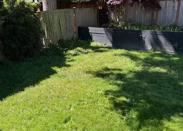 Property at 9251 Ashworth Ave N Unit 202, Seattle, WA, 98103, 3 beds, 1 bath, [object Object]