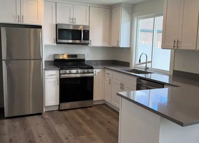 Property at 9251 Ashworth Ave N Unit 202, Seattle, WA, 98103, 3 beds, 1 bath, [object Object]