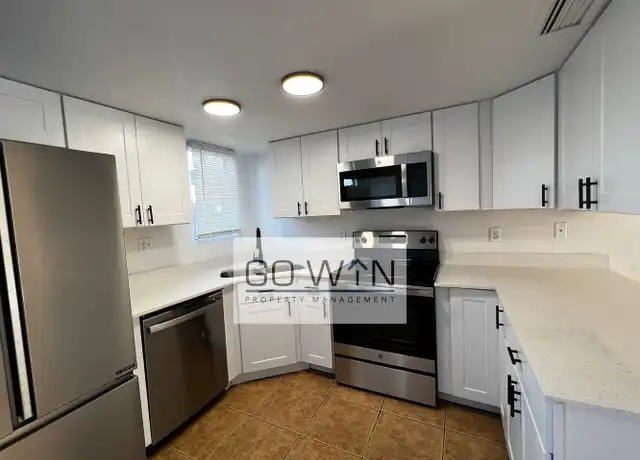 Property at 15601 N 30th St Unit 8, Phoenix, AZ, 85032, 2 beds, 1.5 baths, [object Object]