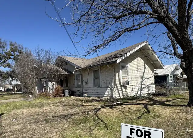 Property at 601 E Main St Unit 100, Itasca, TX, 76055, 1 bed, 1 bath, [object Object]