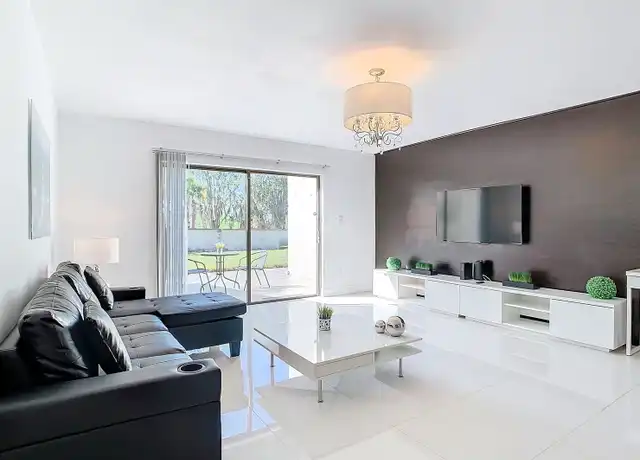 Property at 5415 Vineland Rd, Orlando, FL, 32811, 2 beds, 2.5 baths, [object Object]