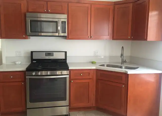 Property at 1026 W 24th St Unit 1026 1/2, Los Angeles, CA, 90007, 3 beds, 2 baths, [object Object]