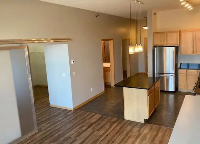 Property at 2650 University Ave W #321, Saint Paul, MN, 55114, 2 beds, 1 bath, [object Object]